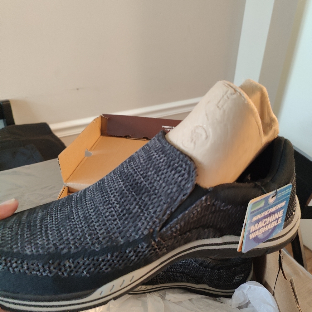 Sketchers size 10 washable shoed